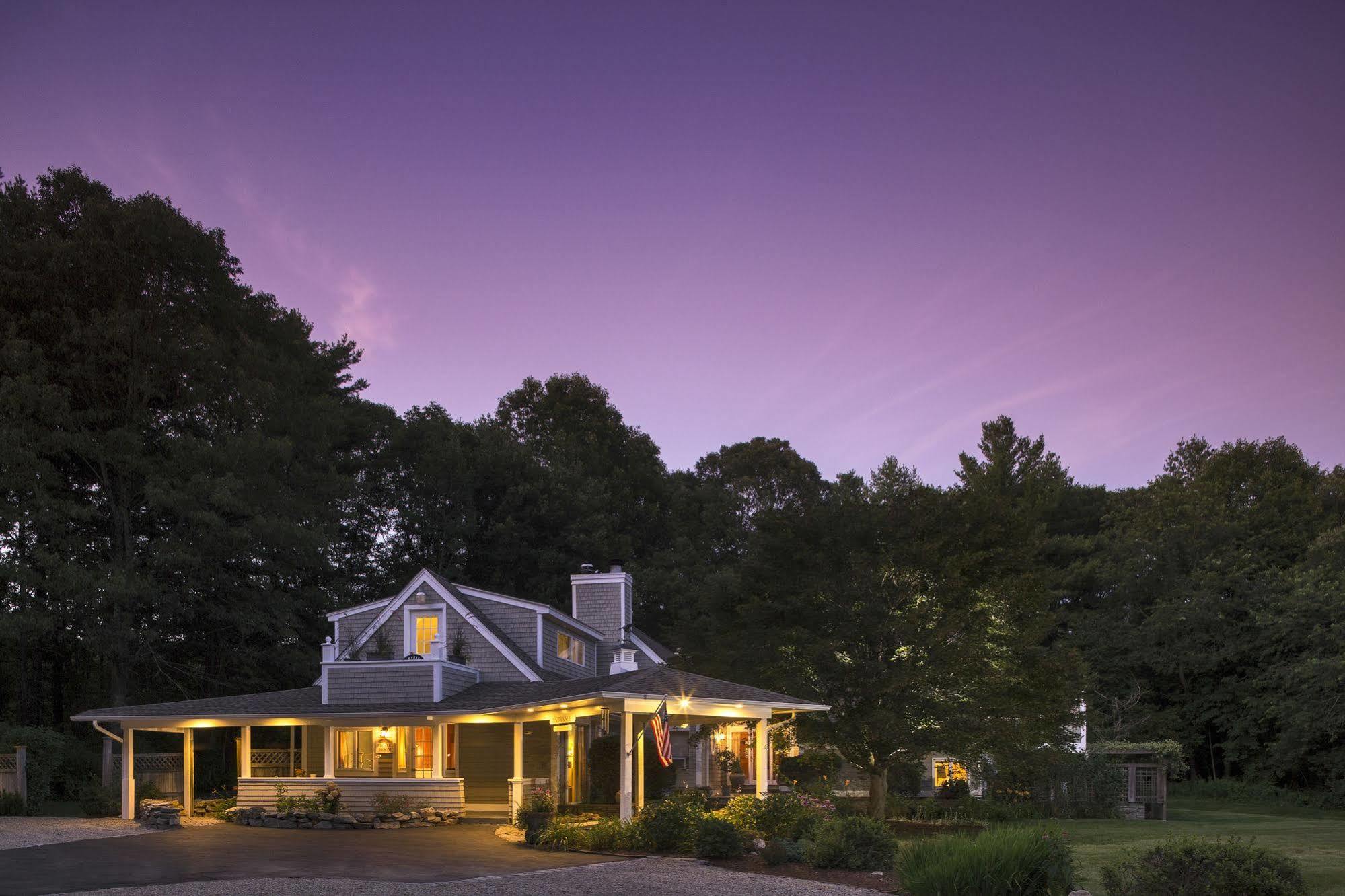 Abbey'S Lantern Hill Inn เลดยาร์ดเซ็นเตอร์ ภายนอก รูปภาพ