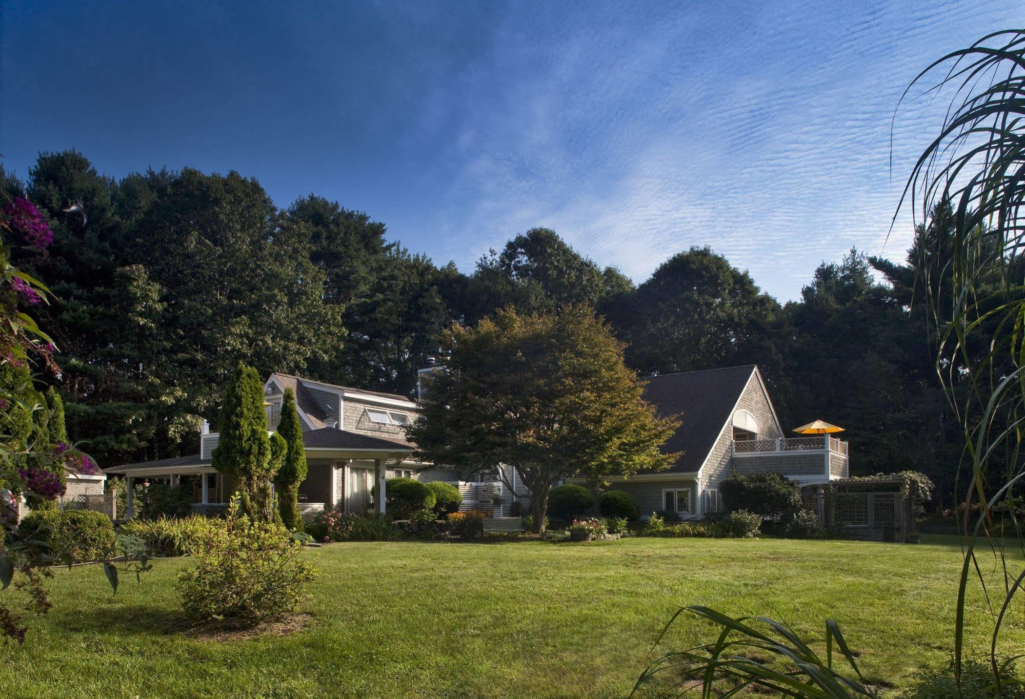 Abbey'S Lantern Hill Inn เลดยาร์ดเซ็นเตอร์ ภายนอก รูปภาพ